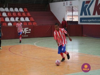 
<a style='margin-left: 5px;' class='btn btn-xs btn-social btn-facebook' href='https://www.facebook.com/sharer/sharer.php?u=https://ko-boladovale.web.getmuller.com.br/imgs/800-800-90/conteudo/fotos/1250/img6255.jpg' rel='popup' data-width='500' data-height='400'><i class='fa fa-facebook'></i>Compartilhar <span class='hidden-xs'>no Facebook</span>
</a> 
<a class='btn btn-default btn-xs' target='_blank' href='imgs/800-800-90/conteudo/fotos/1250/img6255.jpg'>
<span class='glyphicon glyphicon-cloud-download'></span> Salvar
</a> 
<span></span>