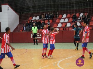 
<a style='margin-left: 5px;' class='btn btn-xs btn-social btn-facebook' href='https://www.facebook.com/sharer/sharer.php?u=https://ko-boladovale.web.getmuller.com.br/imgs/800-800-90/conteudo/fotos/1250/img6260.jpg' rel='popup' data-width='500' data-height='400'><i class='fa fa-facebook'></i>Compartilhar <span class='hidden-xs'>no Facebook</span>
</a> 
<a class='btn btn-default btn-xs' target='_blank' href='imgs/800-800-90/conteudo/fotos/1250/img6260.jpg'>
<span class='glyphicon glyphicon-cloud-download'></span> Salvar
</a> 
<span></span>