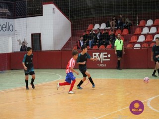 
<a style='margin-left: 5px;' class='btn btn-xs btn-social btn-facebook' href='https://www.facebook.com/sharer/sharer.php?u=https://ko-boladovale.web.getmuller.com.br/imgs/800-800-90/conteudo/fotos/1250/img6268.jpg' rel='popup' data-width='500' data-height='400'><i class='fa fa-facebook'></i>Compartilhar <span class='hidden-xs'>no Facebook</span>
</a> 
<a class='btn btn-default btn-xs' target='_blank' href='imgs/800-800-90/conteudo/fotos/1250/img6268.jpg'>
<span class='glyphicon glyphicon-cloud-download'></span> Salvar
</a> 
<span></span>