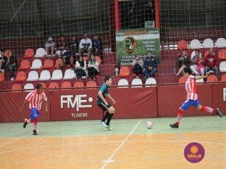 
<a style='margin-left: 5px;' class='btn btn-xs btn-social btn-facebook' href='https://www.facebook.com/sharer/sharer.php?u=https://ko-boladovale.web.getmuller.com.br/imgs/800-800-90/conteudo/fotos/1250/img6289.jpg' rel='popup' data-width='500' data-height='400'><i class='fa fa-facebook'></i>Compartilhar <span class='hidden-xs'>no Facebook</span>
</a> 
<a class='btn btn-default btn-xs' target='_blank' href='imgs/800-800-90/conteudo/fotos/1250/img6289.jpg'>
<span class='glyphicon glyphicon-cloud-download'></span> Salvar
</a> 
<span></span>