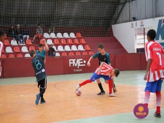 
<a style='margin-left: 5px;' class='btn btn-xs btn-social btn-facebook' href='https://www.facebook.com/sharer/sharer.php?u=https://ko-boladovale.web.getmuller.com.br/imgs/800-800-90/conteudo/fotos/1250/img6301.jpg' rel='popup' data-width='500' data-height='400'><i class='fa fa-facebook'></i>Compartilhar <span class='hidden-xs'>no Facebook</span>
</a> 
<a class='btn btn-default btn-xs' target='_blank' href='imgs/800-800-90/conteudo/fotos/1250/img6301.jpg'>
<span class='glyphicon glyphicon-cloud-download'></span> Salvar
</a> 
<span></span>