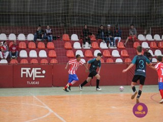 
<a style='margin-left: 5px;' class='btn btn-xs btn-social btn-facebook' href='https://www.facebook.com/sharer/sharer.php?u=https://ko-boladovale.web.getmuller.com.br/imgs/800-800-90/conteudo/fotos/1250/img6302.jpg' rel='popup' data-width='500' data-height='400'><i class='fa fa-facebook'></i>Compartilhar <span class='hidden-xs'>no Facebook</span>
</a> 
<a class='btn btn-default btn-xs' target='_blank' href='imgs/800-800-90/conteudo/fotos/1250/img6302.jpg'>
<span class='glyphicon glyphicon-cloud-download'></span> Salvar
</a> 
<span></span>