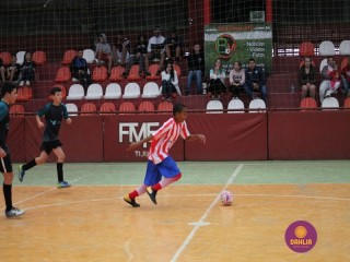 
<a style='margin-left: 5px;' class='btn btn-xs btn-social btn-facebook' href='https://www.facebook.com/sharer/sharer.php?u=https://ko-boladovale.web.getmuller.com.br/imgs/800-800-90/conteudo/fotos/1250/img6335.jpg' rel='popup' data-width='500' data-height='400'><i class='fa fa-facebook'></i>Compartilhar <span class='hidden-xs'>no Facebook</span>
</a> 
<a class='btn btn-default btn-xs' target='_blank' href='imgs/800-800-90/conteudo/fotos/1250/img6335.jpg'>
<span class='glyphicon glyphicon-cloud-download'></span> Salvar
</a> 
<span></span>