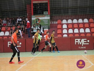 
<a style='margin-left: 5px;' class='btn btn-xs btn-social btn-facebook' href='https://www.facebook.com/sharer/sharer.php?u=https://ko-boladovale.web.getmuller.com.br/imgs/800-800-90/conteudo/fotos/1251/img6408.jpg' rel='popup' data-width='500' data-height='400'><i class='fa fa-facebook'></i>Compartilhar <span class='hidden-xs'>no Facebook</span>
</a> 
<a class='btn btn-default btn-xs' target='_blank' href='imgs/800-800-90/conteudo/fotos/1251/img6408.jpg'>
<span class='glyphicon glyphicon-cloud-download'></span> Salvar
</a> 
<span></span>