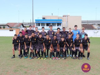 
<a style='margin-left: 5px;' class='btn btn-xs btn-social btn-facebook' href='https://www.facebook.com/sharer/sharer.php?u=https://ko-boladovale.web.getmuller.com.br/imgs/800-800-90/conteudo/fotos/1252/img0479.jpg' rel='popup' data-width='500' data-height='400'><i class='fa fa-facebook'></i>Compartilhar <span class='hidden-xs'>no Facebook</span>
</a> 
<a class='btn btn-default btn-xs' target='_blank' href='imgs/800-800-90/conteudo/fotos/1252/img0479.jpg'>
<span class='glyphicon glyphicon-cloud-download'></span> Salvar
</a> 
<span></span>