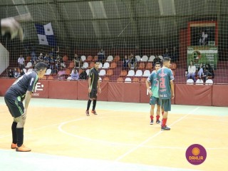 
<a style='margin-left: 5px;' class='btn btn-xs btn-social btn-facebook' href='https://www.facebook.com/sharer/sharer.php?u=https://ko-boladovale.web.getmuller.com.br/imgs/800-800-90/conteudo/fotos/1253/img0610.jpg' rel='popup' data-width='500' data-height='400'><i class='fa fa-facebook'></i>Compartilhar <span class='hidden-xs'>no Facebook</span>
</a> 
<a class='btn btn-default btn-xs' target='_blank' href='imgs/800-800-90/conteudo/fotos/1253/img0610.jpg'>
<span class='glyphicon glyphicon-cloud-download'></span> Salvar
</a> 
<span></span>