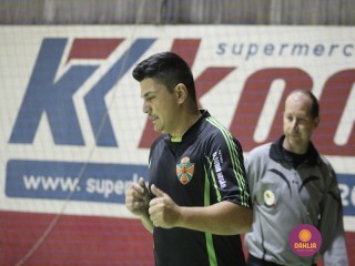 
<a style='margin-left: 5px;' class='btn btn-xs btn-social btn-facebook' href='https://www.facebook.com/sharer/sharer.php?u=https://ko-boladovale.web.getmuller.com.br/imgs/800-800-90/conteudo/fotos/1253/img0620.jpg' rel='popup' data-width='500' data-height='400'><i class='fa fa-facebook'></i>Compartilhar <span class='hidden-xs'>no Facebook</span>
</a> 
<a class='btn btn-default btn-xs' target='_blank' href='imgs/800-800-90/conteudo/fotos/1253/img0620.jpg'>
<span class='glyphicon glyphicon-cloud-download'></span> Salvar
</a> 
<span></span>