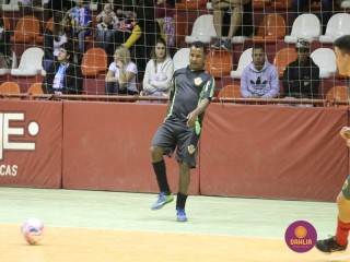 
<a style='margin-left: 5px;' class='btn btn-xs btn-social btn-facebook' href='https://www.facebook.com/sharer/sharer.php?u=https://ko-boladovale.web.getmuller.com.br/imgs/800-800-90/conteudo/fotos/1253/img0649.jpg' rel='popup' data-width='500' data-height='400'><i class='fa fa-facebook'></i>Compartilhar <span class='hidden-xs'>no Facebook</span>
</a> 
<a class='btn btn-default btn-xs' target='_blank' href='imgs/800-800-90/conteudo/fotos/1253/img0649.jpg'>
<span class='glyphicon glyphicon-cloud-download'></span> Salvar
</a> 
<span></span>