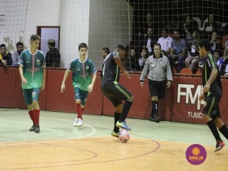 
<a style='margin-left: 5px;' class='btn btn-xs btn-social btn-facebook' href='https://www.facebook.com/sharer/sharer.php?u=https://ko-boladovale.web.getmuller.com.br/imgs/800-800-90/conteudo/fotos/1253/img0651.jpg' rel='popup' data-width='500' data-height='400'><i class='fa fa-facebook'></i>Compartilhar <span class='hidden-xs'>no Facebook</span>
</a> 
<a class='btn btn-default btn-xs' target='_blank' href='imgs/800-800-90/conteudo/fotos/1253/img0651.jpg'>
<span class='glyphicon glyphicon-cloud-download'></span> Salvar
</a> 
<span></span>