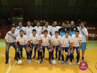 
<a style='margin-left: 5px;' class='btn btn-xs btn-social btn-facebook' href='https://www.facebook.com/sharer/sharer.php?u=https://ko-boladovale.web.getmuller.com.br/imgs/800-800-90/conteudo/fotos/1254/img0673.jpg' rel='popup' data-width='500' data-height='400'><i class='fa fa-facebook'></i>Compartilhar <span class='hidden-xs'>no Facebook</span>
</a> 
<a class='btn btn-default btn-xs' target='_blank' href='imgs/800-800-90/conteudo/fotos/1254/img0673.jpg'>
<span class='glyphicon glyphicon-cloud-download'></span> Salvar
</a> 
<span></span>