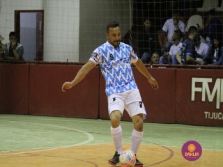 
<a style='margin-left: 5px;' class='btn btn-xs btn-social btn-facebook' href='https://www.facebook.com/sharer/sharer.php?u=https://ko-boladovale.web.getmuller.com.br/imgs/800-800-90/conteudo/fotos/1255/img0786.jpg' rel='popup' data-width='500' data-height='400'><i class='fa fa-facebook'></i>Compartilhar <span class='hidden-xs'>no Facebook</span>
</a> 
<a class='btn btn-default btn-xs' target='_blank' href='imgs/800-800-90/conteudo/fotos/1255/img0786.jpg'>
<span class='glyphicon glyphicon-cloud-download'></span> Salvar
</a> 
<span></span>