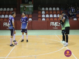 
<a style='margin-left: 5px;' class='btn btn-xs btn-social btn-facebook' href='https://www.facebook.com/sharer/sharer.php?u=https://ko-boladovale.web.getmuller.com.br/imgs/800-800-90/conteudo/fotos/1256/img0868.jpg' rel='popup' data-width='500' data-height='400'><i class='fa fa-facebook'></i>Compartilhar <span class='hidden-xs'>no Facebook</span>
</a> 
<a class='btn btn-default btn-xs' target='_blank' href='imgs/800-800-90/conteudo/fotos/1256/img0868.jpg'>
<span class='glyphicon glyphicon-cloud-download'></span> Salvar
</a> 
<span></span>