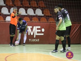 
<a style='margin-left: 5px;' class='btn btn-xs btn-social btn-facebook' href='https://www.facebook.com/sharer/sharer.php?u=https://ko-boladovale.web.getmuller.com.br/imgs/800-800-90/conteudo/fotos/1256/img0871.jpg' rel='popup' data-width='500' data-height='400'><i class='fa fa-facebook'></i>Compartilhar <span class='hidden-xs'>no Facebook</span>
</a> 
<a class='btn btn-default btn-xs' target='_blank' href='imgs/800-800-90/conteudo/fotos/1256/img0871.jpg'>
<span class='glyphicon glyphicon-cloud-download'></span> Salvar
</a> 
<span></span>