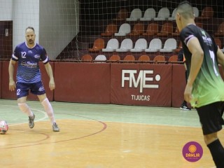 
<a style='margin-left: 5px;' class='btn btn-xs btn-social btn-facebook' href='https://www.facebook.com/sharer/sharer.php?u=https://ko-boladovale.web.getmuller.com.br/imgs/800-800-90/conteudo/fotos/1256/img0875.jpg' rel='popup' data-width='500' data-height='400'><i class='fa fa-facebook'></i>Compartilhar <span class='hidden-xs'>no Facebook</span>
</a> 
<a class='btn btn-default btn-xs' target='_blank' href='imgs/800-800-90/conteudo/fotos/1256/img0875.jpg'>
<span class='glyphicon glyphicon-cloud-download'></span> Salvar
</a> 
<span></span>