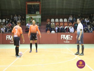 
<a style='margin-left: 5px;' class='btn btn-xs btn-social btn-facebook' href='https://www.facebook.com/sharer/sharer.php?u=https://ko-boladovale.web.getmuller.com.br/imgs/800-800-90/conteudo/fotos/1257/img0930.jpg' rel='popup' data-width='500' data-height='400'><i class='fa fa-facebook'></i>Compartilhar <span class='hidden-xs'>no Facebook</span>
</a> 
<a class='btn btn-default btn-xs' target='_blank' href='imgs/800-800-90/conteudo/fotos/1257/img0930.jpg'>
<span class='glyphicon glyphicon-cloud-download'></span> Salvar
</a> 
<span></span>