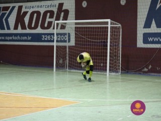 
<a style='margin-left: 5px;' class='btn btn-xs btn-social btn-facebook' href='https://www.facebook.com/sharer/sharer.php?u=https://ko-boladovale.web.getmuller.com.br/imgs/800-800-90/conteudo/fotos/1259/img1133.jpg' rel='popup' data-width='500' data-height='400'><i class='fa fa-facebook'></i>Compartilhar <span class='hidden-xs'>no Facebook</span>
</a> 
<a class='btn btn-default btn-xs' target='_blank' href='imgs/800-800-90/conteudo/fotos/1259/img1133.jpg'>
<span class='glyphicon glyphicon-cloud-download'></span> Salvar
</a> 
<span></span>