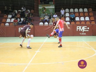 
<a style='margin-left: 5px;' class='btn btn-xs btn-social btn-facebook' href='https://www.facebook.com/sharer/sharer.php?u=https://ko-boladovale.web.getmuller.com.br/imgs/800-800-90/conteudo/fotos/1259/img1168.jpg' rel='popup' data-width='500' data-height='400'><i class='fa fa-facebook'></i>Compartilhar <span class='hidden-xs'>no Facebook</span>
</a> 
<a class='btn btn-default btn-xs' target='_blank' href='imgs/800-800-90/conteudo/fotos/1259/img1168.jpg'>
<span class='glyphicon glyphicon-cloud-download'></span> Salvar
</a> 
<span></span>