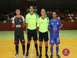 
<a style='margin-left: 5px;' class='btn btn-xs btn-social btn-facebook' href='https://www.facebook.com/sharer/sharer.php?u=https://ko-boladovale.web.getmuller.com.br/imgs/800-800-90/conteudo/fotos/1260/img1198.jpg' rel='popup' data-width='500' data-height='400'><i class='fa fa-facebook'></i>Compartilhar <span class='hidden-xs'>no Facebook</span>
</a> 
<a class='btn btn-default btn-xs' target='_blank' href='imgs/800-800-90/conteudo/fotos/1260/img1198.jpg'>
<span class='glyphicon glyphicon-cloud-download'></span> Salvar
</a> 
<span></span>