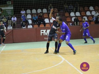 
<a style='margin-left: 5px;' class='btn btn-xs btn-social btn-facebook' href='https://www.facebook.com/sharer/sharer.php?u=https://ko-boladovale.web.getmuller.com.br/imgs/800-800-90/conteudo/fotos/1260/img1219.jpg' rel='popup' data-width='500' data-height='400'><i class='fa fa-facebook'></i>Compartilhar <span class='hidden-xs'>no Facebook</span>
</a> 
<a class='btn btn-default btn-xs' target='_blank' href='imgs/800-800-90/conteudo/fotos/1260/img1219.jpg'>
<span class='glyphicon glyphicon-cloud-download'></span> Salvar
</a> 
<span></span>