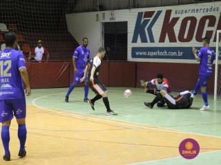 
<a style='margin-left: 5px;' class='btn btn-xs btn-social btn-facebook' href='https://www.facebook.com/sharer/sharer.php?u=https://ko-boladovale.web.getmuller.com.br/imgs/800-800-90/conteudo/fotos/1260/img1222.jpg' rel='popup' data-width='500' data-height='400'><i class='fa fa-facebook'></i>Compartilhar <span class='hidden-xs'>no Facebook</span>
</a> 
<a class='btn btn-default btn-xs' target='_blank' href='imgs/800-800-90/conteudo/fotos/1260/img1222.jpg'>
<span class='glyphicon glyphicon-cloud-download'></span> Salvar
</a> 
<span></span>