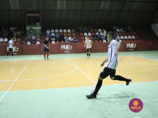 
<a style='margin-left: 5px;' class='btn btn-xs btn-social btn-facebook' href='https://www.facebook.com/sharer/sharer.php?u=https://ko-boladovale.web.getmuller.com.br/imgs/800-800-90/conteudo/fotos/1261/img1393.jpg' rel='popup' data-width='500' data-height='400'><i class='fa fa-facebook'></i>Compartilhar <span class='hidden-xs'>no Facebook</span>
</a> 
<a class='btn btn-default btn-xs' target='_blank' href='imgs/800-800-90/conteudo/fotos/1261/img1393.jpg'>
<span class='glyphicon glyphicon-cloud-download'></span> Salvar
</a> 
<span></span>