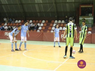 
<a style='margin-left: 5px;' class='btn btn-xs btn-social btn-facebook' href='https://www.facebook.com/sharer/sharer.php?u=https://ko-boladovale.web.getmuller.com.br/imgs/800-800-90/conteudo/fotos/1262/img1496.jpg' rel='popup' data-width='500' data-height='400'><i class='fa fa-facebook'></i>Compartilhar <span class='hidden-xs'>no Facebook</span>
</a> 
<a class='btn btn-default btn-xs' target='_blank' href='imgs/800-800-90/conteudo/fotos/1262/img1496.jpg'>
<span class='glyphicon glyphicon-cloud-download'></span> Salvar
</a> 
<span></span>