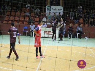 
<a style='margin-left: 5px;' class='btn btn-xs btn-social btn-facebook' href='https://www.facebook.com/sharer/sharer.php?u=https://ko-boladovale.web.getmuller.com.br/imgs/800-800-90/conteudo/fotos/1264/img1675.jpg' rel='popup' data-width='500' data-height='400'><i class='fa fa-facebook'></i>Compartilhar <span class='hidden-xs'>no Facebook</span>
</a> 
<a class='btn btn-default btn-xs' target='_blank' href='imgs/800-800-90/conteudo/fotos/1264/img1675.jpg'>
<span class='glyphicon glyphicon-cloud-download'></span> Salvar
</a> 
<span></span>