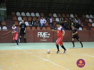 
<a style='margin-left: 5px;' class='btn btn-xs btn-social btn-facebook' href='https://www.facebook.com/sharer/sharer.php?u=https://ko-boladovale.web.getmuller.com.br/imgs/800-800-90/conteudo/fotos/1264/img1689.jpg' rel='popup' data-width='500' data-height='400'><i class='fa fa-facebook'></i>Compartilhar <span class='hidden-xs'>no Facebook</span>
</a> 
<a class='btn btn-default btn-xs' target='_blank' href='imgs/800-800-90/conteudo/fotos/1264/img1689.jpg'>
<span class='glyphicon glyphicon-cloud-download'></span> Salvar
</a> 
<span></span>