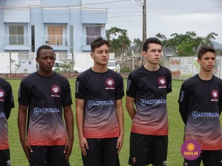 
<a style='margin-left: 5px;' class='btn btn-xs btn-social btn-facebook' href='https://www.facebook.com/sharer/sharer.php?u=https://ko-boladovale.web.getmuller.com.br/imgs/800-800-90/conteudo/fotos/1269/dsc01212.jpg' rel='popup' data-width='500' data-height='400'><i class='fa fa-facebook'></i>Compartilhar <span class='hidden-xs'>no Facebook</span>
</a> 
<a class='btn btn-default btn-xs' target='_blank' href='imgs/800-800-90/conteudo/fotos/1269/dsc01212.jpg'>
<span class='glyphicon glyphicon-cloud-download'></span> Salvar
</a> 
<span></span>