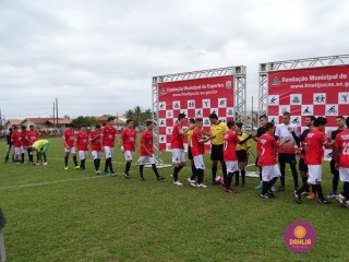 
<a style='margin-left: 5px;' class='btn btn-xs btn-social btn-facebook' href='https://www.facebook.com/sharer/sharer.php?u=https://ko-boladovale.web.getmuller.com.br/imgs/800-800-90/conteudo/fotos/1269/dsc01225.jpg' rel='popup' data-width='500' data-height='400'><i class='fa fa-facebook'></i>Compartilhar <span class='hidden-xs'>no Facebook</span>
</a> 
<a class='btn btn-default btn-xs' target='_blank' href='imgs/800-800-90/conteudo/fotos/1269/dsc01225.jpg'>
<span class='glyphicon glyphicon-cloud-download'></span> Salvar
</a> 
<span></span>