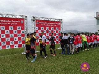 
<a style='margin-left: 5px;' class='btn btn-xs btn-social btn-facebook' href='https://www.facebook.com/sharer/sharer.php?u=https://ko-boladovale.web.getmuller.com.br/imgs/800-800-90/conteudo/fotos/1269/dsc01228.jpg' rel='popup' data-width='500' data-height='400'><i class='fa fa-facebook'></i>Compartilhar <span class='hidden-xs'>no Facebook</span>
</a> 
<a class='btn btn-default btn-xs' target='_blank' href='imgs/800-800-90/conteudo/fotos/1269/dsc01228.jpg'>
<span class='glyphicon glyphicon-cloud-download'></span> Salvar
</a> 
<span></span>