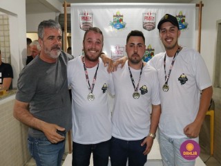 
<a style='margin-left: 5px;' class='btn btn-xs btn-social btn-facebook' href='https://www.facebook.com/sharer/sharer.php?u=https://ko-boladovale.web.getmuller.com.br/imgs/800-800-90/conteudo/fotos/1270/img1548.jpg' rel='popup' data-width='500' data-height='400'><i class='fa fa-facebook'></i>Compartilhar <span class='hidden-xs'>no Facebook</span>
</a> 
<a class='btn btn-default btn-xs' target='_blank' href='imgs/800-800-90/conteudo/fotos/1270/img1548.jpg'>
<span class='glyphicon glyphicon-cloud-download'></span> Salvar
</a> 
<span></span>