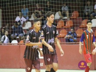 
<a style='margin-left: 5px;' class='btn btn-xs btn-social btn-facebook' href='https://www.facebook.com/sharer/sharer.php?u=https://ko-boladovale.web.getmuller.com.br/imgs/800-800-90/conteudo/fotos/1271/img1786.jpg' rel='popup' data-width='500' data-height='400'><i class='fa fa-facebook'></i>Compartilhar <span class='hidden-xs'>no Facebook</span>
</a> 
<a class='btn btn-default btn-xs' target='_blank' href='imgs/800-800-90/conteudo/fotos/1271/img1786.jpg'>
<span class='glyphicon glyphicon-cloud-download'></span> Salvar
</a> 
<span></span>