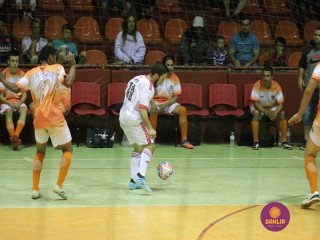 
<a style='margin-left: 5px;' class='btn btn-xs btn-social btn-facebook' href='https://www.facebook.com/sharer/sharer.php?u=https://ko-boladovale.web.getmuller.com.br/imgs/800-800-90/conteudo/fotos/1272/img1848.jpg' rel='popup' data-width='500' data-height='400'><i class='fa fa-facebook'></i>Compartilhar <span class='hidden-xs'>no Facebook</span>
</a> 
<a class='btn btn-default btn-xs' target='_blank' href='imgs/800-800-90/conteudo/fotos/1272/img1848.jpg'>
<span class='glyphicon glyphicon-cloud-download'></span> Salvar
</a> 
<span></span>