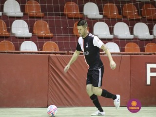 
<a style='margin-left: 5px;' class='btn btn-xs btn-social btn-facebook' href='https://www.facebook.com/sharer/sharer.php?u=https://ko-boladovale.web.getmuller.com.br/imgs/800-800-90/conteudo/fotos/1274/img1935.jpg' rel='popup' data-width='500' data-height='400'><i class='fa fa-facebook'></i>Compartilhar <span class='hidden-xs'>no Facebook</span>
</a> 
<a class='btn btn-default btn-xs' target='_blank' href='imgs/800-800-90/conteudo/fotos/1274/img1935.jpg'>
<span class='glyphicon glyphicon-cloud-download'></span> Salvar
</a> 
<span></span>