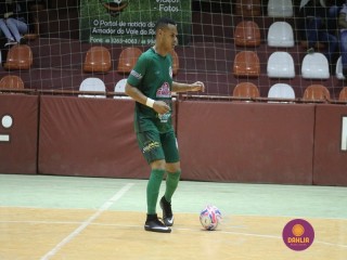 
<a style='margin-left: 5px;' class='btn btn-xs btn-social btn-facebook' href='https://www.facebook.com/sharer/sharer.php?u=https://ko-boladovale.web.getmuller.com.br/imgs/800-800-90/conteudo/fotos/1276/img2060.jpg' rel='popup' data-width='500' data-height='400'><i class='fa fa-facebook'></i>Compartilhar <span class='hidden-xs'>no Facebook</span>
</a> 
<a class='btn btn-default btn-xs' target='_blank' href='imgs/800-800-90/conteudo/fotos/1276/img2060.jpg'>
<span class='glyphicon glyphicon-cloud-download'></span> Salvar
</a> 
<span></span>