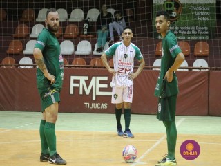 
<a style='margin-left: 5px;' class='btn btn-xs btn-social btn-facebook' href='https://www.facebook.com/sharer/sharer.php?u=https://ko-boladovale.web.getmuller.com.br/imgs/800-800-90/conteudo/fotos/1276/img2084.jpg' rel='popup' data-width='500' data-height='400'><i class='fa fa-facebook'></i>Compartilhar <span class='hidden-xs'>no Facebook</span>
</a> 
<a class='btn btn-default btn-xs' target='_blank' href='imgs/800-800-90/conteudo/fotos/1276/img2084.jpg'>
<span class='glyphicon glyphicon-cloud-download'></span> Salvar
</a> 
<span></span>