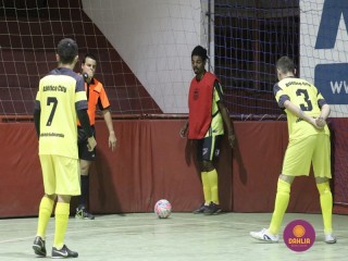 
<a style='margin-left: 5px;' class='btn btn-xs btn-social btn-facebook' href='https://www.facebook.com/sharer/sharer.php?u=https://ko-boladovale.web.getmuller.com.br/imgs/800-800-90/conteudo/fotos/1277/img2152.jpg' rel='popup' data-width='500' data-height='400'><i class='fa fa-facebook'></i>Compartilhar <span class='hidden-xs'>no Facebook</span>
</a> 
<a class='btn btn-default btn-xs' target='_blank' href='imgs/800-800-90/conteudo/fotos/1277/img2152.jpg'>
<span class='glyphicon glyphicon-cloud-download'></span> Salvar
</a> 
<span></span>