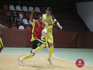 
<a style='margin-left: 5px;' class='btn btn-xs btn-social btn-facebook' href='https://www.facebook.com/sharer/sharer.php?u=https://ko-boladovale.web.getmuller.com.br/imgs/800-800-90/conteudo/fotos/1277/img2155.jpg' rel='popup' data-width='500' data-height='400'><i class='fa fa-facebook'></i>Compartilhar <span class='hidden-xs'>no Facebook</span>
</a> 
<a class='btn btn-default btn-xs' target='_blank' href='imgs/800-800-90/conteudo/fotos/1277/img2155.jpg'>
<span class='glyphicon glyphicon-cloud-download'></span> Salvar
</a> 
<span></span>