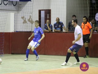 
<a style='margin-left: 5px;' class='btn btn-xs btn-social btn-facebook' href='https://www.facebook.com/sharer/sharer.php?u=https://ko-boladovale.web.getmuller.com.br/imgs/800-800-90/conteudo/fotos/1278/img2195.jpg' rel='popup' data-width='500' data-height='400'><i class='fa fa-facebook'></i>Compartilhar <span class='hidden-xs'>no Facebook</span>
</a> 
<a class='btn btn-default btn-xs' target='_blank' href='imgs/800-800-90/conteudo/fotos/1278/img2195.jpg'>
<span class='glyphicon glyphicon-cloud-download'></span> Salvar
</a> 
<span></span>