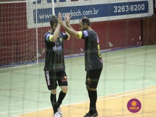 
<a style='margin-left: 5px;' class='btn btn-xs btn-social btn-facebook' href='https://www.facebook.com/sharer/sharer.php?u=https://ko-boladovale.web.getmuller.com.br/imgs/800-800-90/conteudo/fotos/1279/img2310.jpg' rel='popup' data-width='500' data-height='400'><i class='fa fa-facebook'></i>Compartilhar <span class='hidden-xs'>no Facebook</span>
</a> 
<a class='btn btn-default btn-xs' target='_blank' href='imgs/800-800-90/conteudo/fotos/1279/img2310.jpg'>
<span class='glyphicon glyphicon-cloud-download'></span> Salvar
</a> 
<span></span>