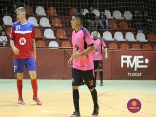 
<a style='margin-left: 5px;' class='btn btn-xs btn-social btn-facebook' href='https://www.facebook.com/sharer/sharer.php?u=https://ko-boladovale.web.getmuller.com.br/imgs/800-800-90/conteudo/fotos/1280/img2943.jpg' rel='popup' data-width='500' data-height='400'><i class='fa fa-facebook'></i>Compartilhar <span class='hidden-xs'>no Facebook</span>
</a> 
<a class='btn btn-default btn-xs' target='_blank' href='imgs/800-800-90/conteudo/fotos/1280/img2943.jpg'>
<span class='glyphicon glyphicon-cloud-download'></span> Salvar
</a> 
<span></span>