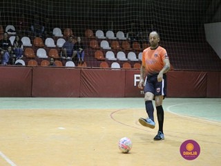 
<a style='margin-left: 5px;' class='btn btn-xs btn-social btn-facebook' href='https://www.facebook.com/sharer/sharer.php?u=https://ko-boladovale.web.getmuller.com.br/imgs/800-800-90/conteudo/fotos/1281/img2965.jpg' rel='popup' data-width='500' data-height='400'><i class='fa fa-facebook'></i>Compartilhar <span class='hidden-xs'>no Facebook</span>
</a> 
<a class='btn btn-default btn-xs' target='_blank' href='imgs/800-800-90/conteudo/fotos/1281/img2965.jpg'>
<span class='glyphicon glyphicon-cloud-download'></span> Salvar
</a> 
<span></span>