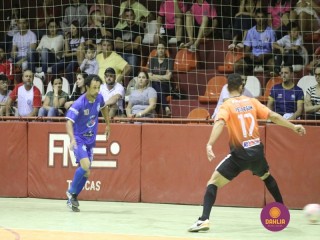 
<a style='margin-left: 5px;' class='btn btn-xs btn-social btn-facebook' href='https://www.facebook.com/sharer/sharer.php?u=https://ko-boladovale.web.getmuller.com.br/imgs/800-800-90/conteudo/fotos/1281/img2970.jpg' rel='popup' data-width='500' data-height='400'><i class='fa fa-facebook'></i>Compartilhar <span class='hidden-xs'>no Facebook</span>
</a> 
<a class='btn btn-default btn-xs' target='_blank' href='imgs/800-800-90/conteudo/fotos/1281/img2970.jpg'>
<span class='glyphicon glyphicon-cloud-download'></span> Salvar
</a> 
<span></span>