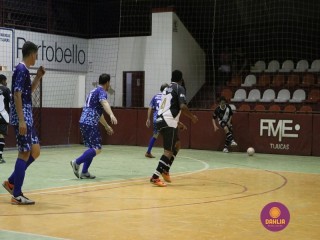 
<a style='margin-left: 5px;' class='btn btn-xs btn-social btn-facebook' href='https://www.facebook.com/sharer/sharer.php?u=https://ko-boladovale.web.getmuller.com.br/imgs/800-800-90/conteudo/fotos/1282/img3059.jpg' rel='popup' data-width='500' data-height='400'><i class='fa fa-facebook'></i>Compartilhar <span class='hidden-xs'>no Facebook</span>
</a> 
<a class='btn btn-default btn-xs' target='_blank' href='imgs/800-800-90/conteudo/fotos/1282/img3059.jpg'>
<span class='glyphicon glyphicon-cloud-download'></span> Salvar
</a> 
<span></span>