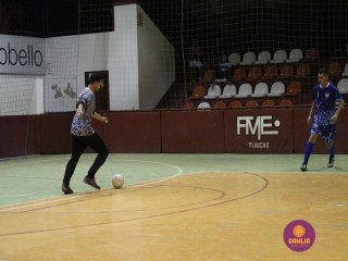 
<a style='margin-left: 5px;' class='btn btn-xs btn-social btn-facebook' href='https://www.facebook.com/sharer/sharer.php?u=https://ko-boladovale.web.getmuller.com.br/imgs/800-800-90/conteudo/fotos/1282/img3062.jpg' rel='popup' data-width='500' data-height='400'><i class='fa fa-facebook'></i>Compartilhar <span class='hidden-xs'>no Facebook</span>
</a> 
<a class='btn btn-default btn-xs' target='_blank' href='imgs/800-800-90/conteudo/fotos/1282/img3062.jpg'>
<span class='glyphicon glyphicon-cloud-download'></span> Salvar
</a> 
<span></span>