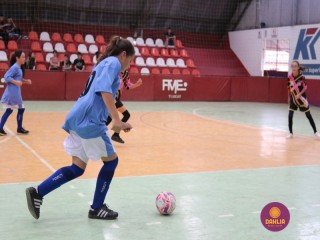 
<a style='margin-left: 5px;' class='btn btn-xs btn-social btn-facebook' href='https://www.facebook.com/sharer/sharer.php?u=https://ko-boladovale.web.getmuller.com.br/imgs/800-800-90/conteudo/fotos/1283/img2346.jpg' rel='popup' data-width='500' data-height='400'><i class='fa fa-facebook'></i>Compartilhar <span class='hidden-xs'>no Facebook</span>
</a> 
<a class='btn btn-default btn-xs' target='_blank' href='imgs/800-800-90/conteudo/fotos/1283/img2346.jpg'>
<span class='glyphicon glyphicon-cloud-download'></span> Salvar
</a> 
<span></span>