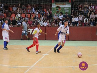 
<a style='margin-left: 5px;' class='btn btn-xs btn-social btn-facebook' href='https://www.facebook.com/sharer/sharer.php?u=https://ko-boladovale.web.getmuller.com.br/imgs/800-800-90/conteudo/fotos/1283/img2390.jpg' rel='popup' data-width='500' data-height='400'><i class='fa fa-facebook'></i>Compartilhar <span class='hidden-xs'>no Facebook</span>
</a> 
<a class='btn btn-default btn-xs' target='_blank' href='imgs/800-800-90/conteudo/fotos/1283/img2390.jpg'>
<span class='glyphicon glyphicon-cloud-download'></span> Salvar
</a> 
<span></span>