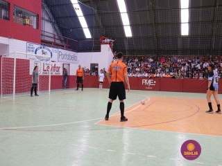 
<a style='margin-left: 5px;' class='btn btn-xs btn-social btn-facebook' href='https://www.facebook.com/sharer/sharer.php?u=https://ko-boladovale.web.getmuller.com.br/imgs/800-800-90/conteudo/fotos/1283/img2468.jpg' rel='popup' data-width='500' data-height='400'><i class='fa fa-facebook'></i>Compartilhar <span class='hidden-xs'>no Facebook</span>
</a> 
<a class='btn btn-default btn-xs' target='_blank' href='imgs/800-800-90/conteudo/fotos/1283/img2468.jpg'>
<span class='glyphicon glyphicon-cloud-download'></span> Salvar
</a> 
<span></span>