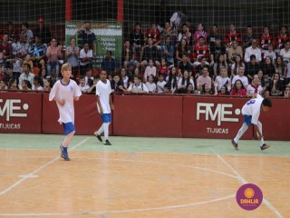 
<a style='margin-left: 5px;' class='btn btn-xs btn-social btn-facebook' href='https://www.facebook.com/sharer/sharer.php?u=https://ko-boladovale.web.getmuller.com.br/imgs/800-800-90/conteudo/fotos/1283/img2523.jpg' rel='popup' data-width='500' data-height='400'><i class='fa fa-facebook'></i>Compartilhar <span class='hidden-xs'>no Facebook</span>
</a> 
<a class='btn btn-default btn-xs' target='_blank' href='imgs/800-800-90/conteudo/fotos/1283/img2523.jpg'>
<span class='glyphicon glyphicon-cloud-download'></span> Salvar
</a> 
<span></span>